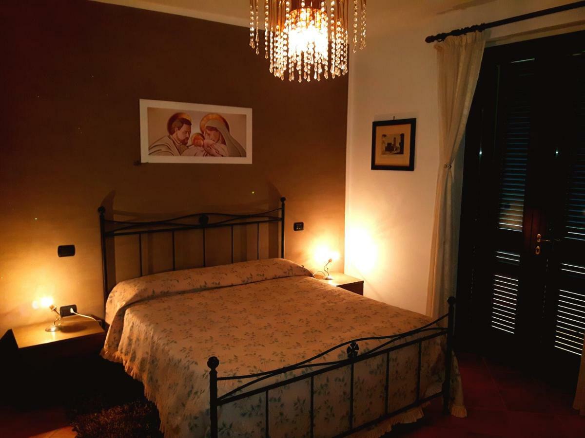Bed and Breakfast Elisa House Фолиньо Экстерьер фото